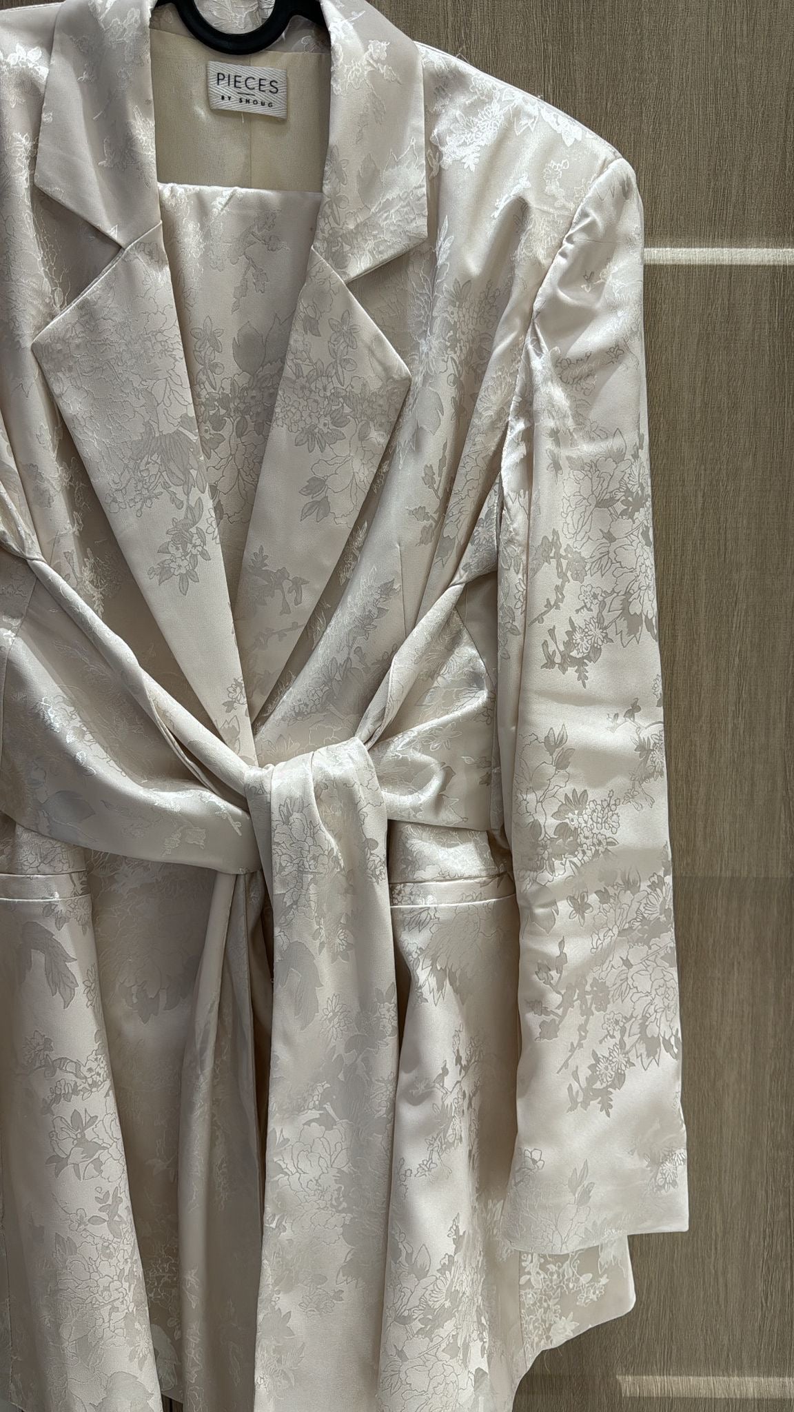 Floral silk set